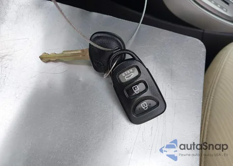 2013 Hyundai Elantra Gls from USA, damaged, VIN 5NPDH4AE5DH274704